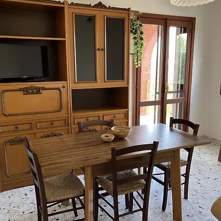 Apartmán House By The Garden